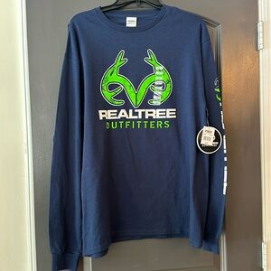 Realtree Outfitters long sleeved shirt